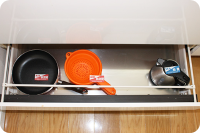 Kitchen Cabinet/Kitchenware②